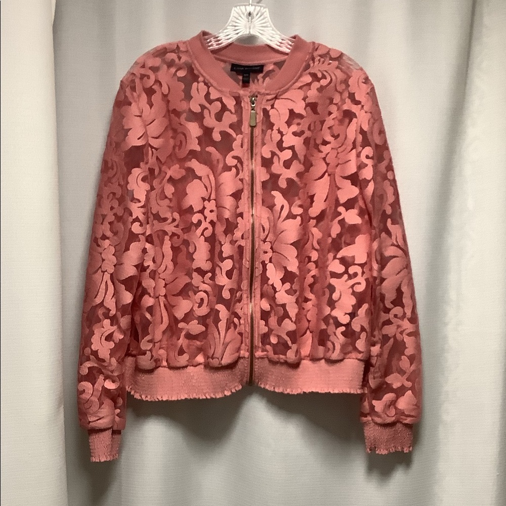 Lane Bryant pink lace bomber jacket sz 14/16. Elastic waist & cuffs